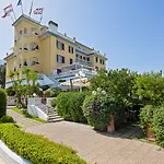 Hotell La Medusa - Dimora Di Charme 4*
