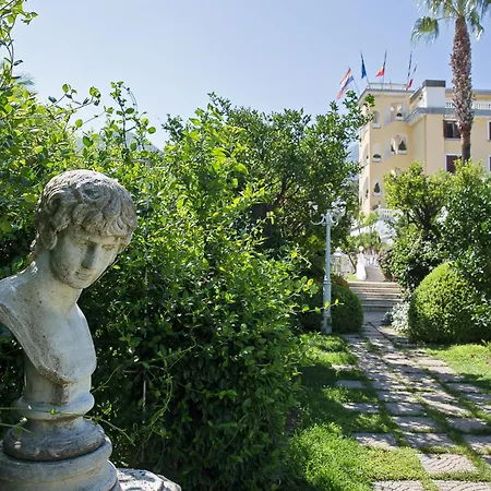 La Medusa - Dimora Di Charme 4*